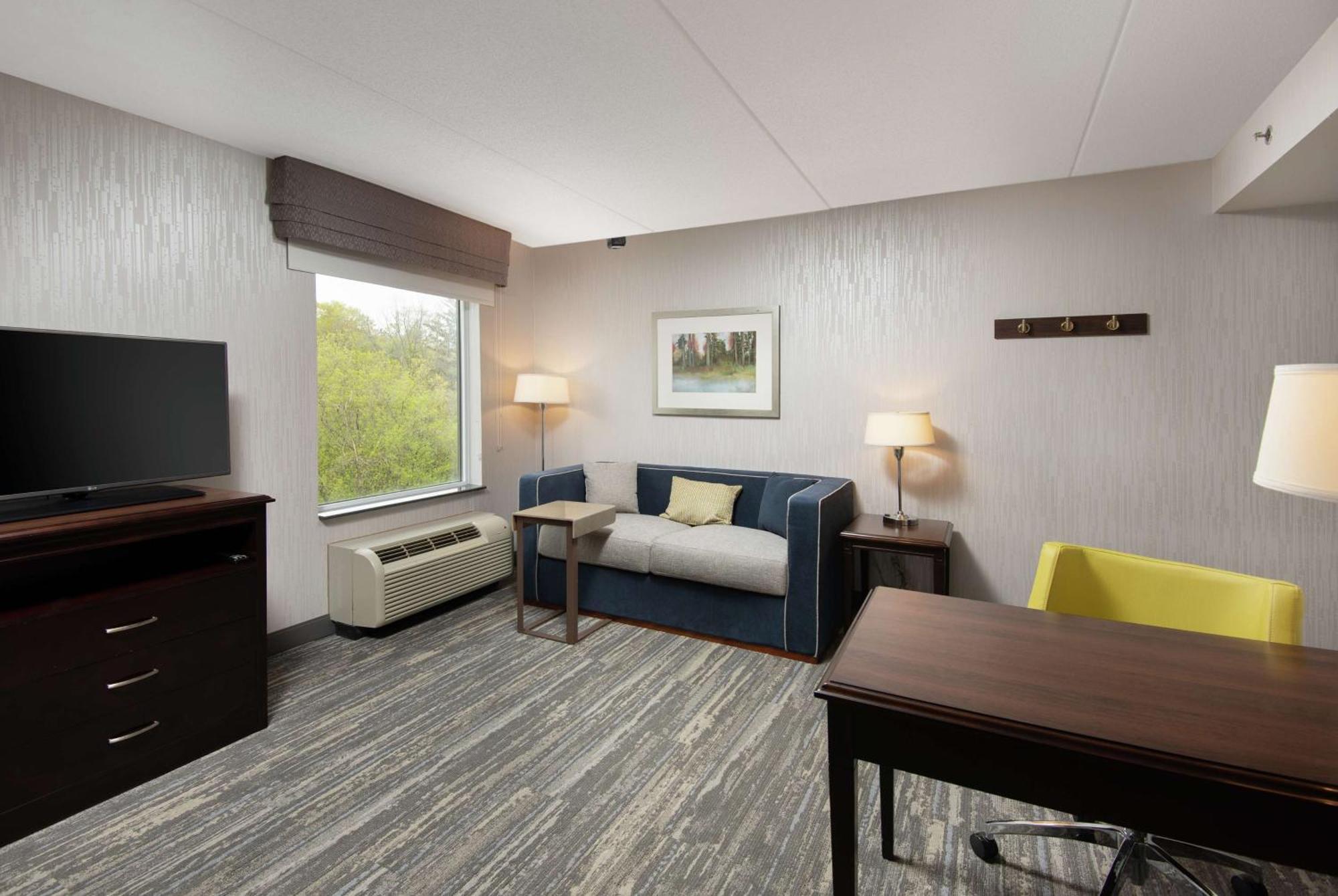 Hampton Inn & Suites By Hilton Barrie Exterior foto