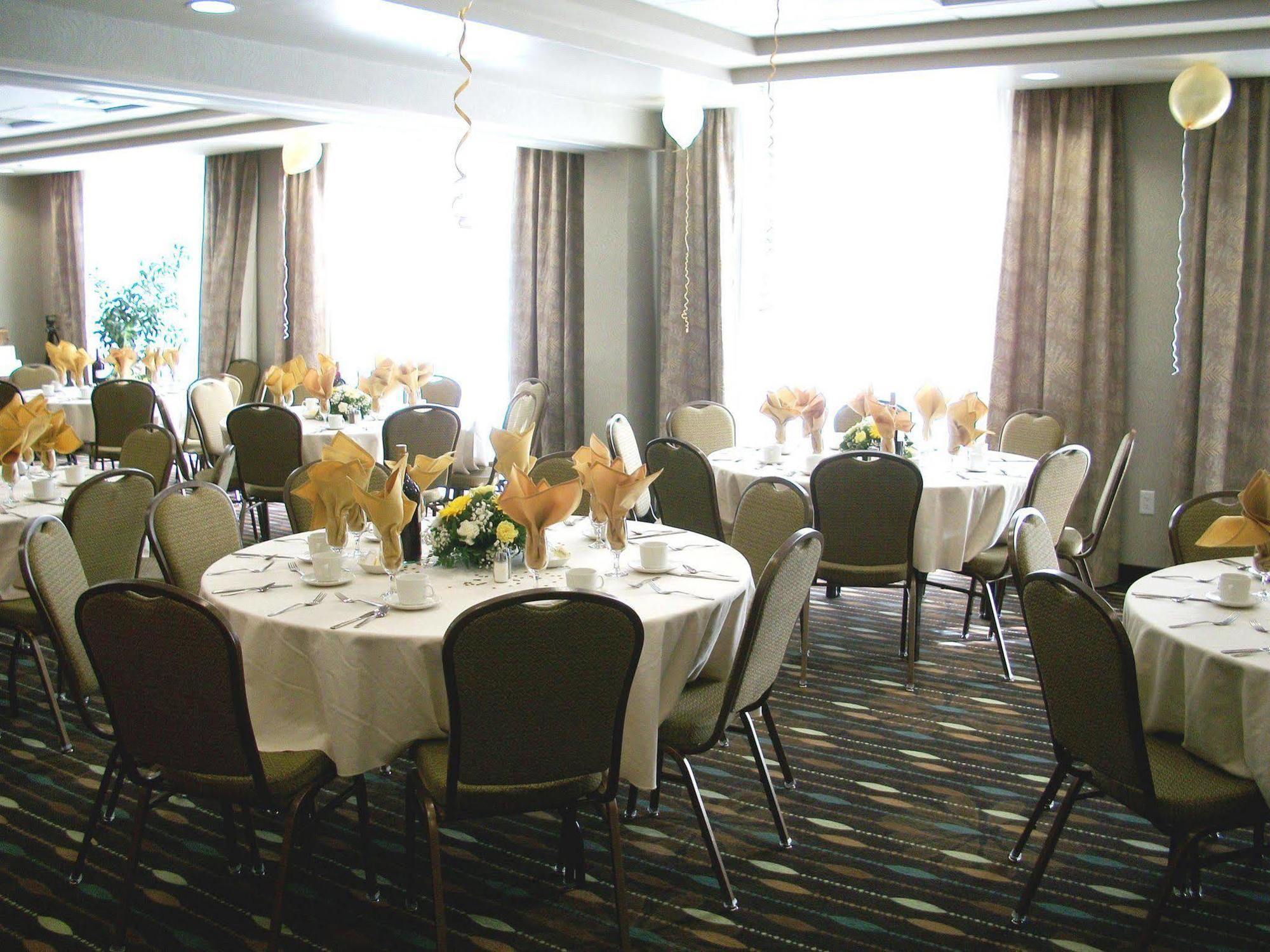 Hampton Inn & Suites By Hilton Barrie Restaurante foto